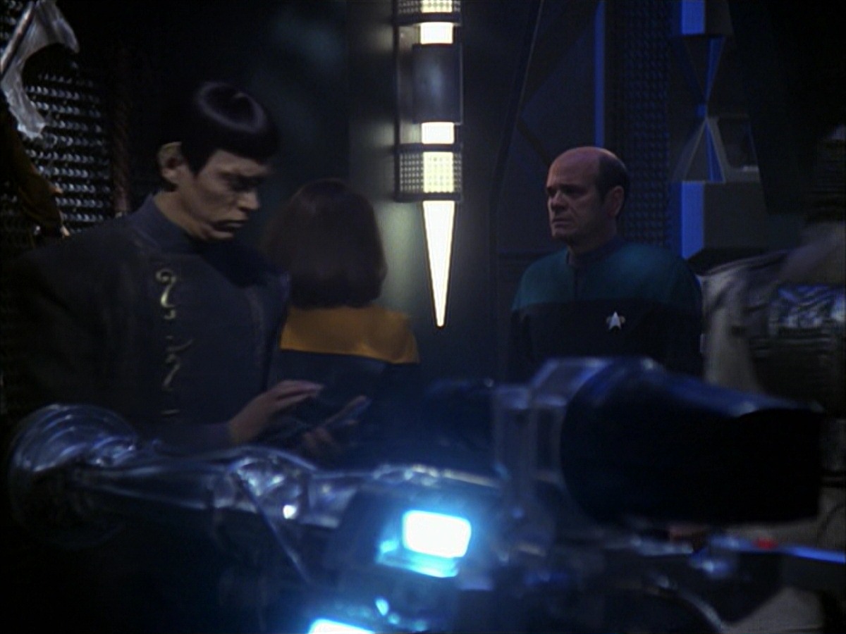 extant_StarTrek_VOY_7x09_7x10-FleshAndBlood_6066.jpg