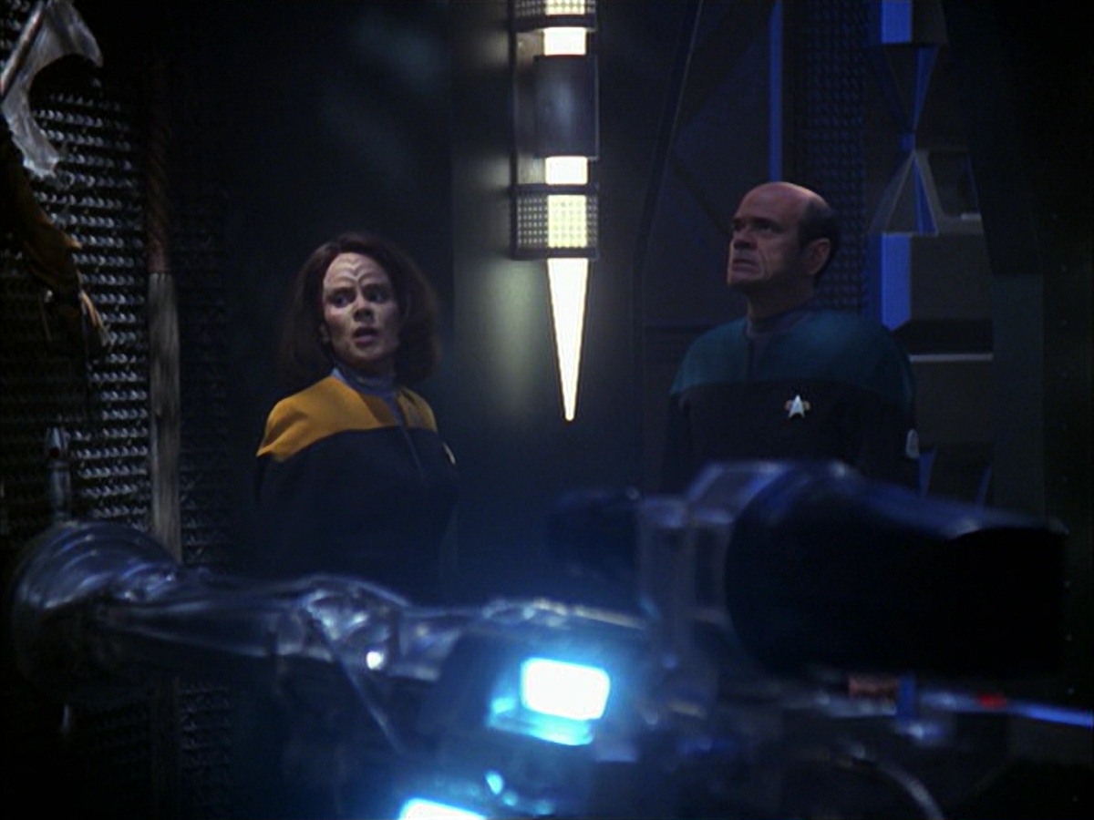 extant_StarTrek_VOY_7x09_7x10-FleshAndBlood_6069.jpg