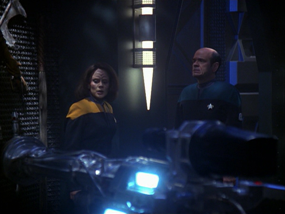 extant_StarTrek_VOY_7x09_7x10-FleshAndBlood_6070.jpg