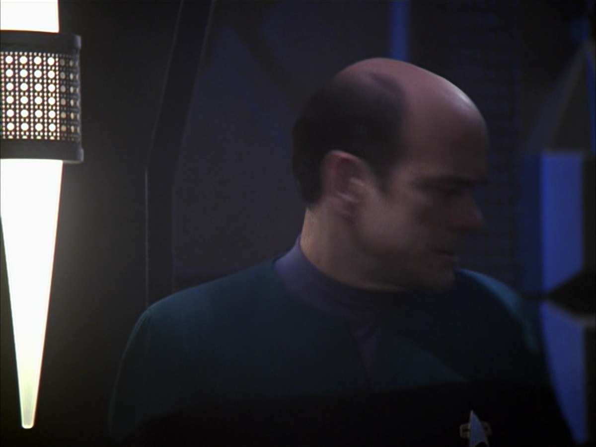 extant_StarTrek_VOY_7x09_7x10-FleshAndBlood_6072.jpg