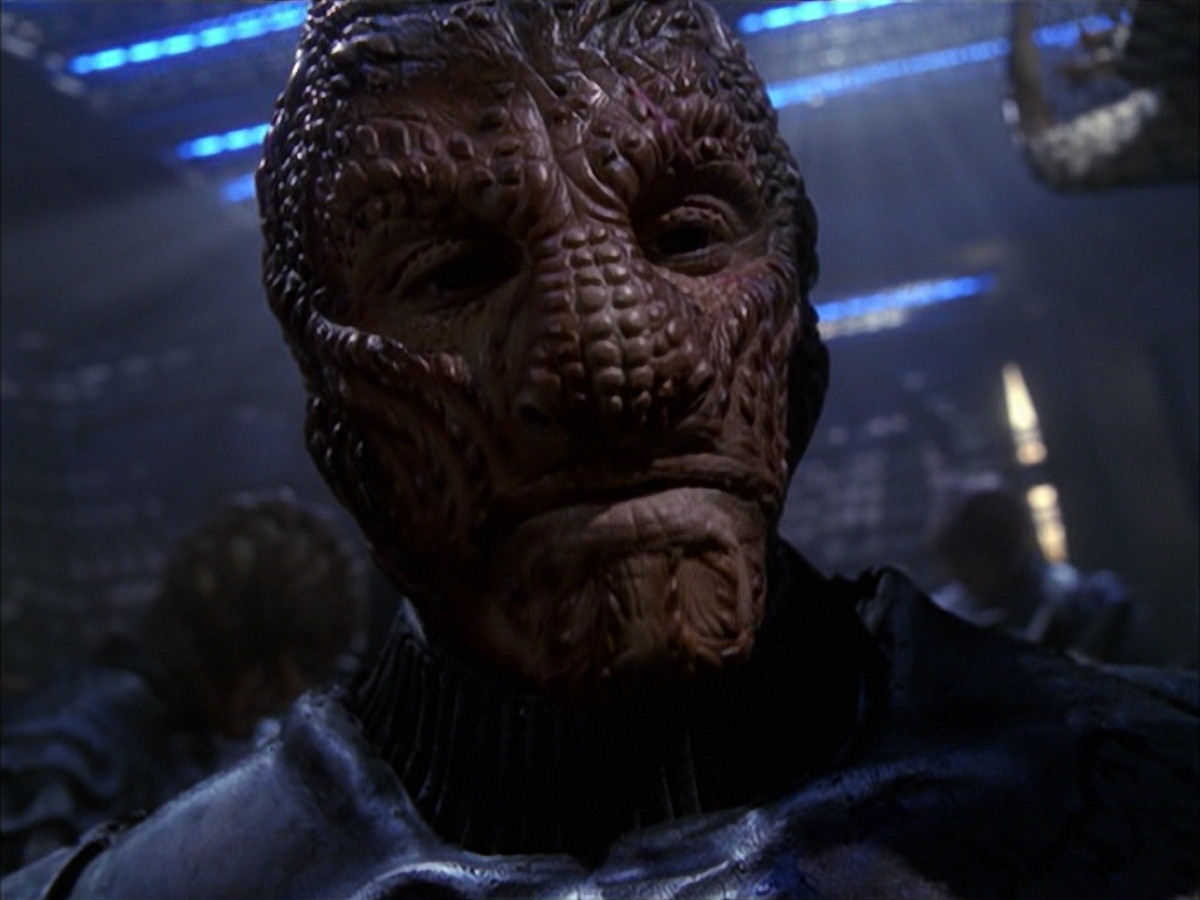extant_StarTrek_VOY_7x09_7x10-FleshAndBlood_6109.jpg