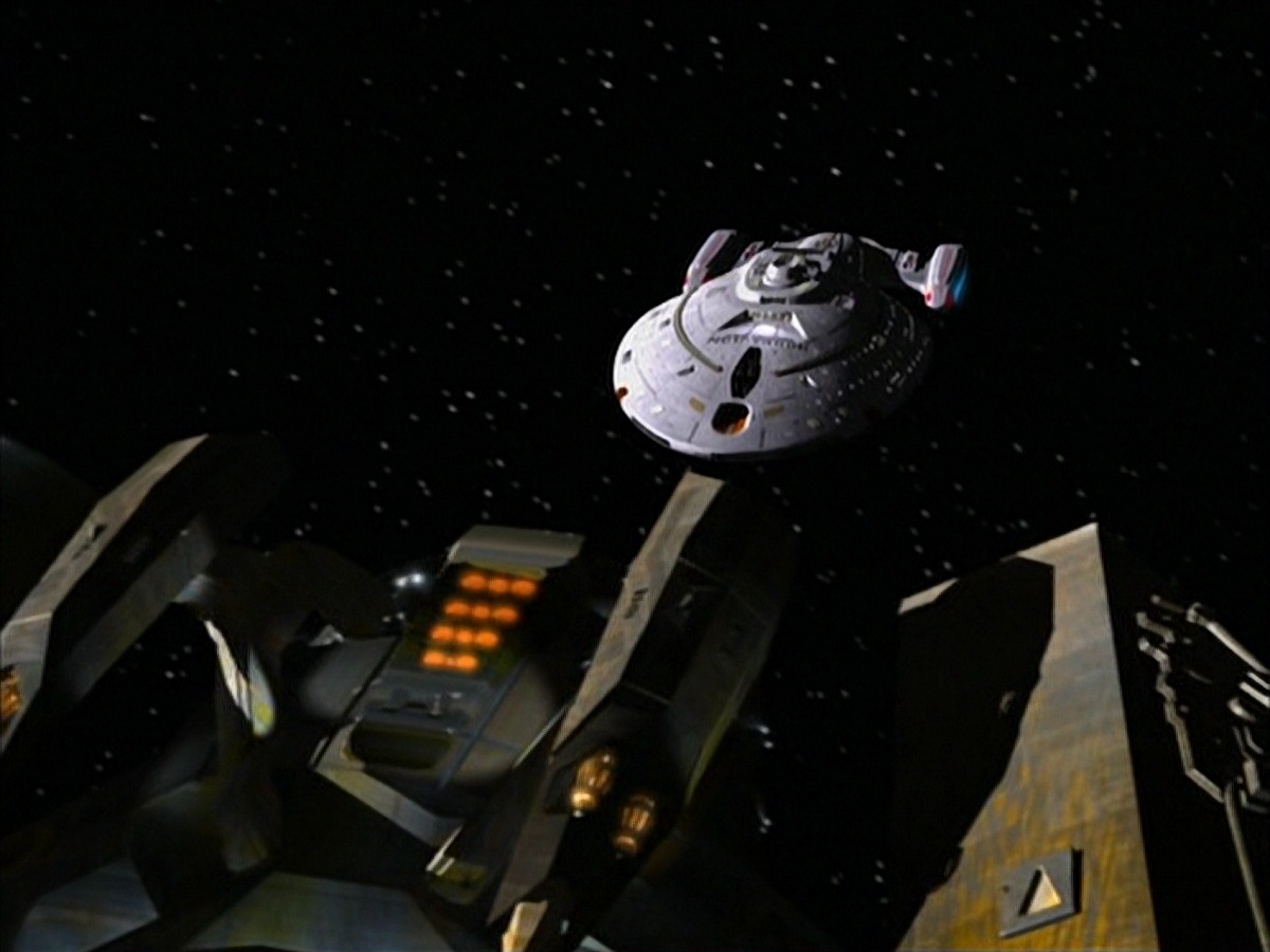 extant_StarTrek_VOY_7x09_7x10-FleshAndBlood_6120.jpg