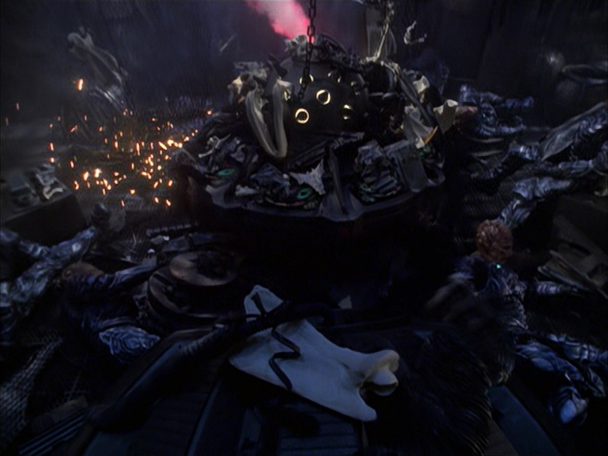 extant_StarTrek_VOY_7x09_7x10-FleshAndBlood_6129.jpg