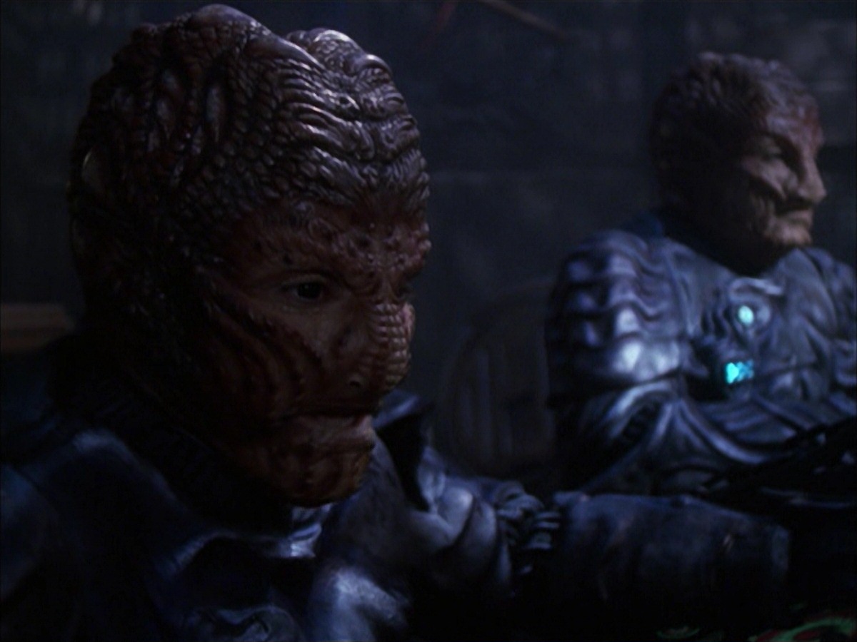 extant_StarTrek_VOY_7x09_7x10-FleshAndBlood_6144.jpg