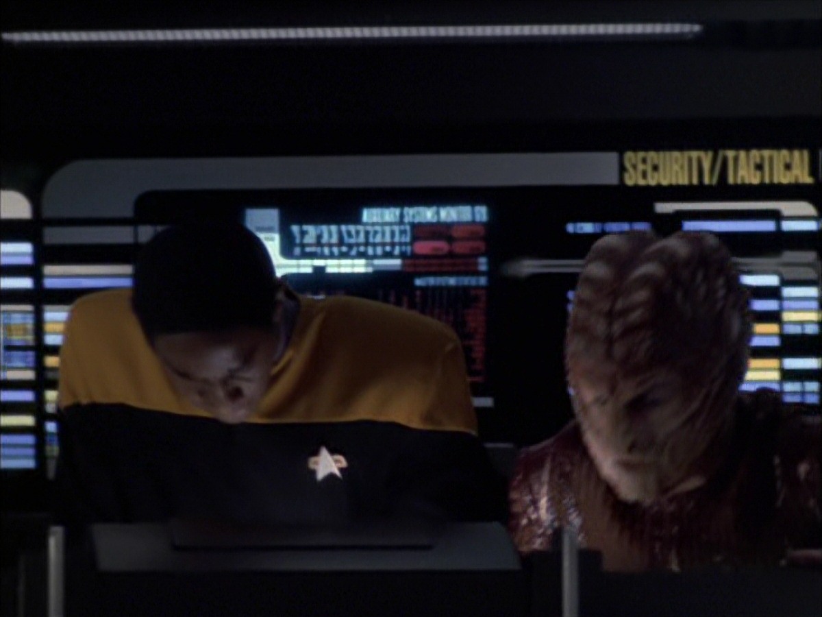 extant_StarTrek_VOY_7x09_7x10-FleshAndBlood_6159.jpg