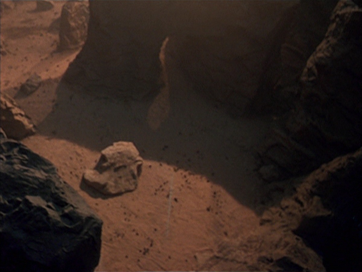 extant_StarTrek_VOY_7x09_7x10-FleshAndBlood_6226.jpg