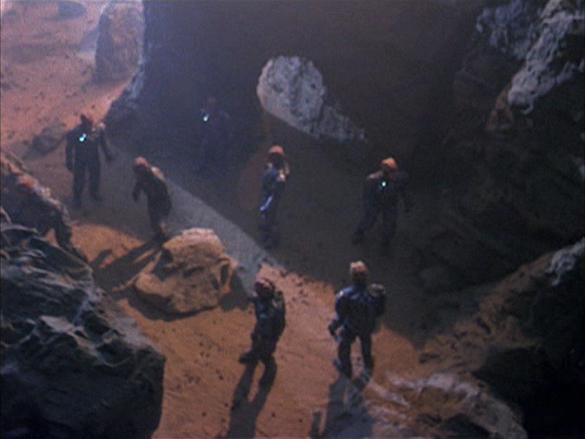extant_StarTrek_VOY_7x09_7x10-FleshAndBlood_6243.jpg