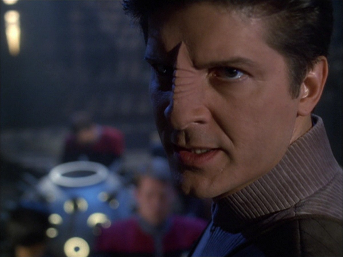 extant_StarTrek_VOY_7x09_7x10-FleshAndBlood_6250.jpg