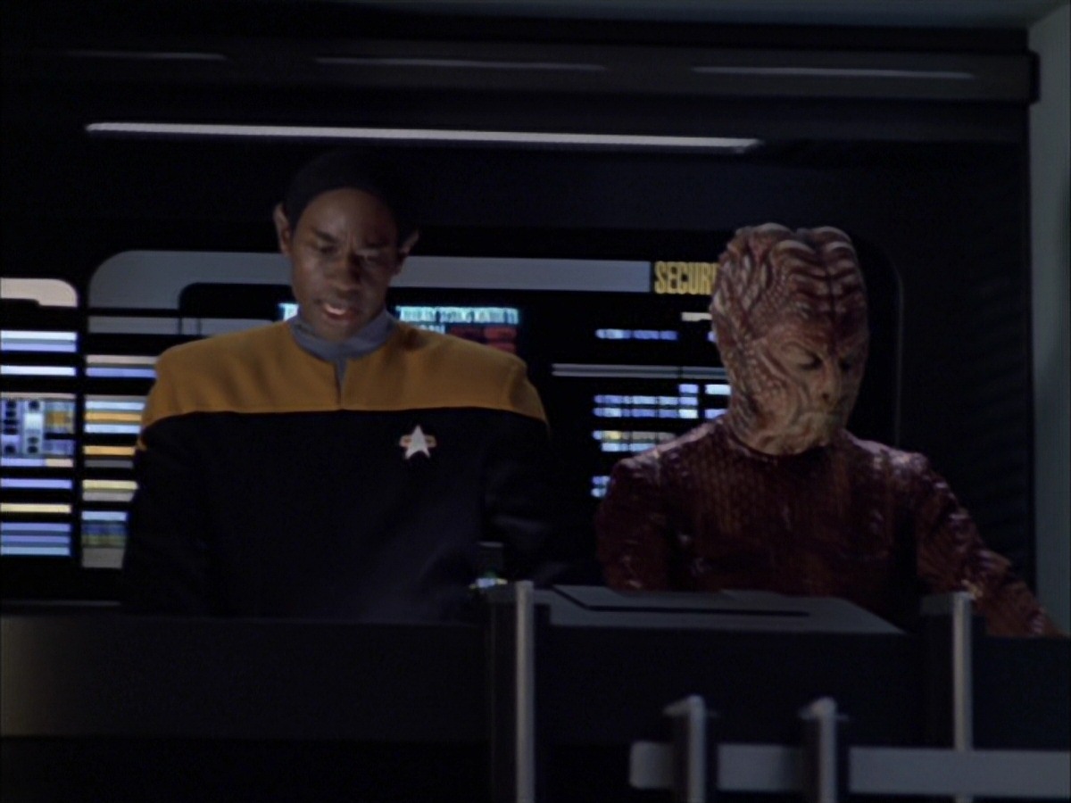 extant_StarTrek_VOY_7x09_7x10-FleshAndBlood_6254.jpg