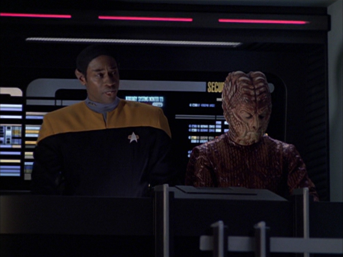 extant_StarTrek_VOY_7x09_7x10-FleshAndBlood_6260.jpg