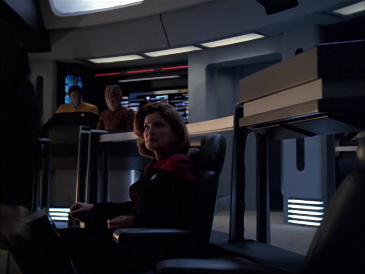 extant_StarTrek_VOY_7x09_7x10-FleshAndBlood_6268.jpg