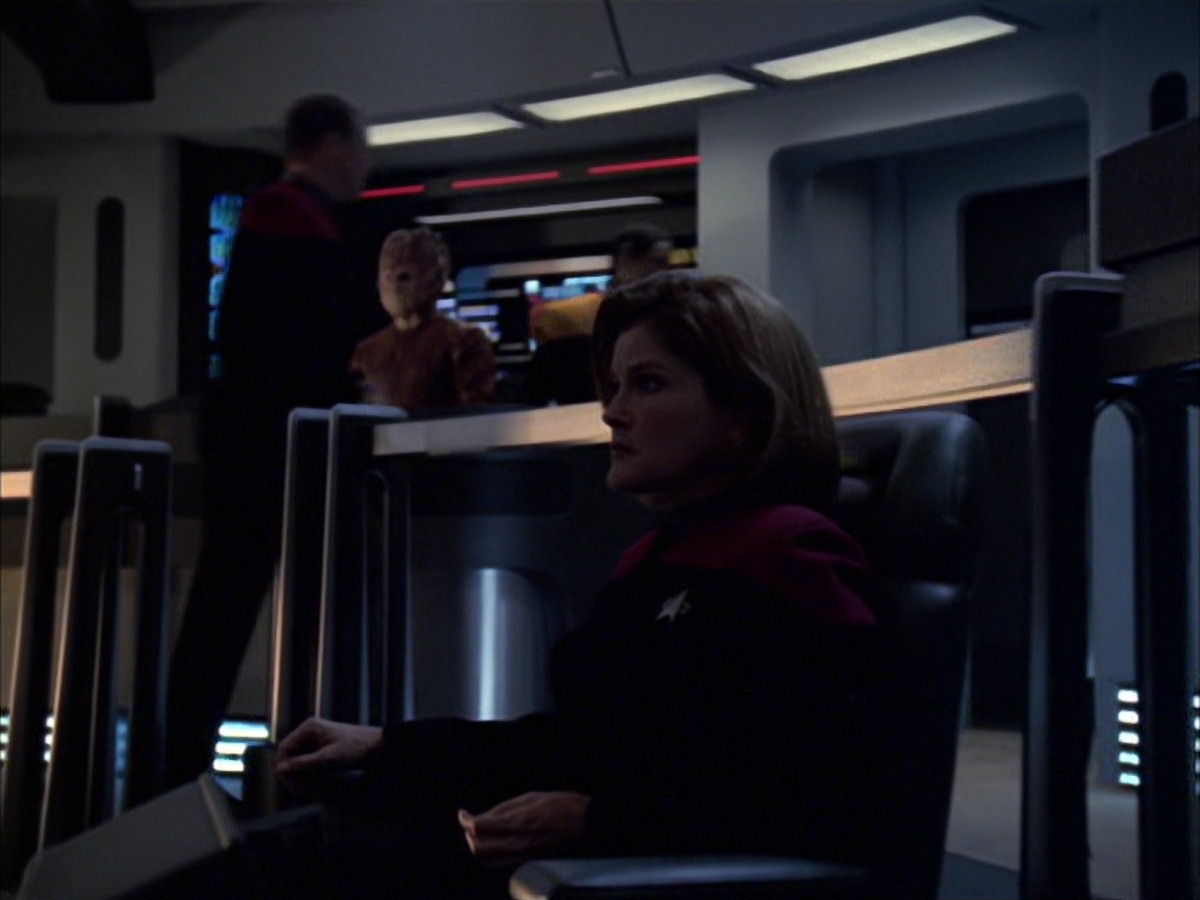 extant_StarTrek_VOY_7x09_7x10-FleshAndBlood_6270.jpg
