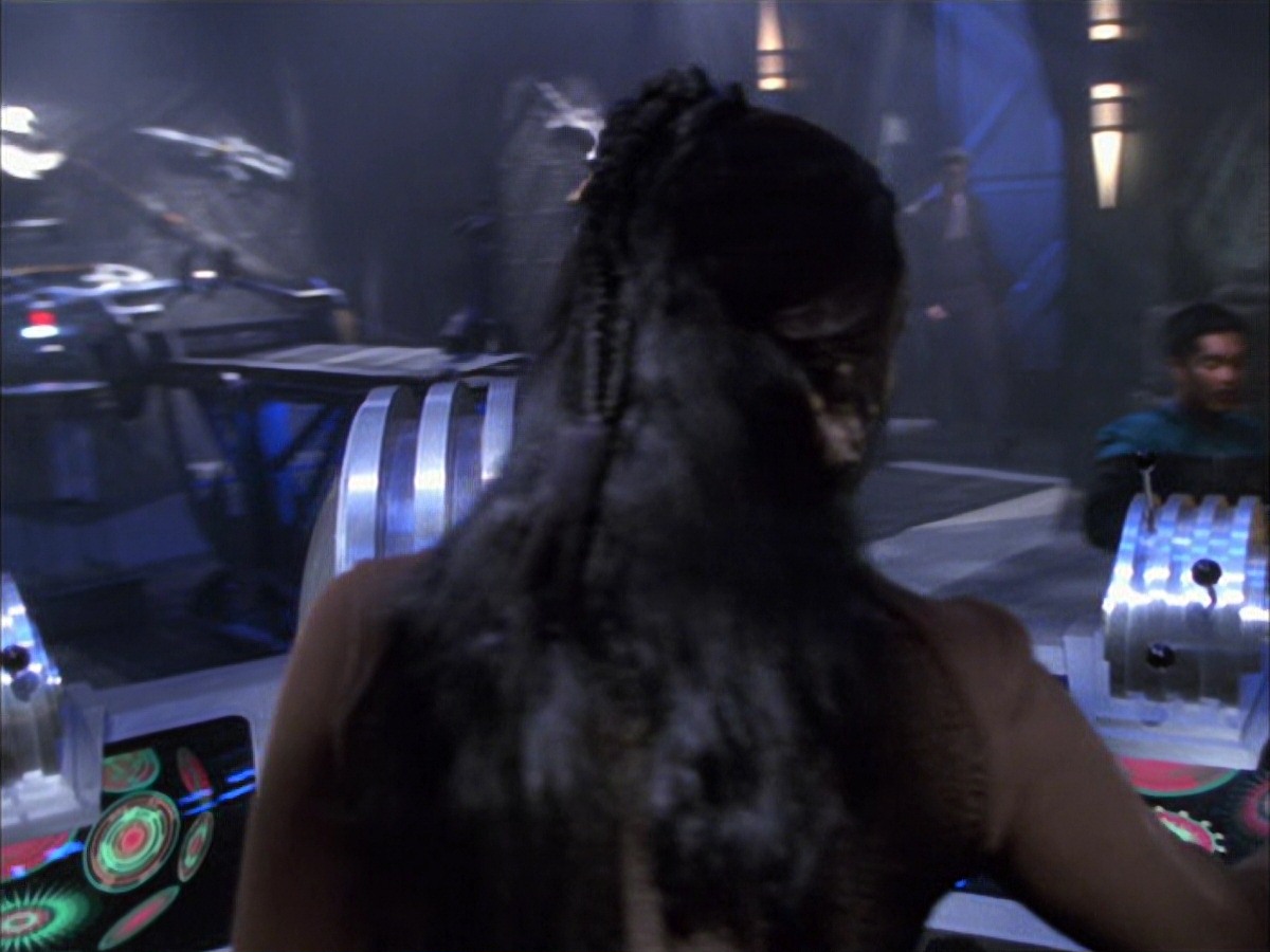 extant_StarTrek_VOY_7x09_7x10-FleshAndBlood_6275.jpg