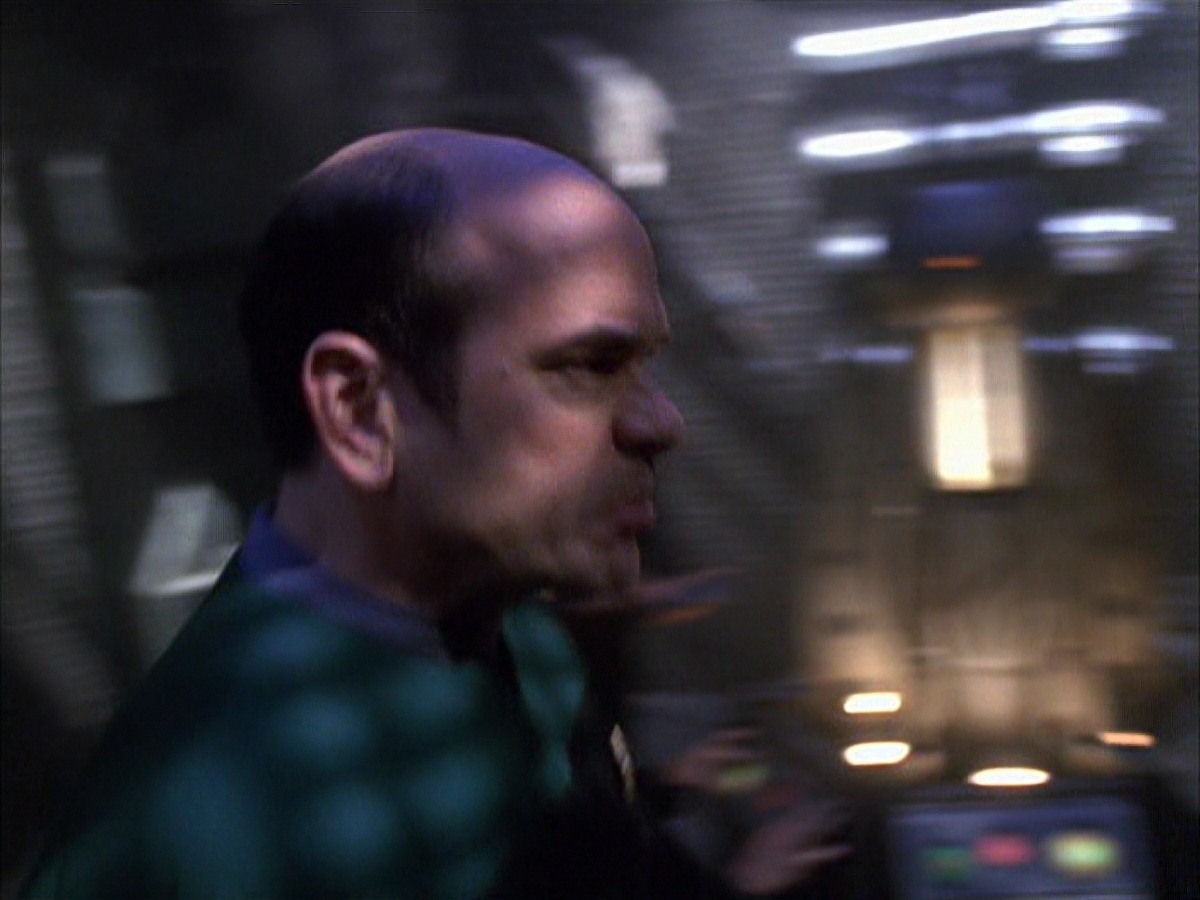 extant_StarTrek_VOY_7x09_7x10-FleshAndBlood_6281.jpg