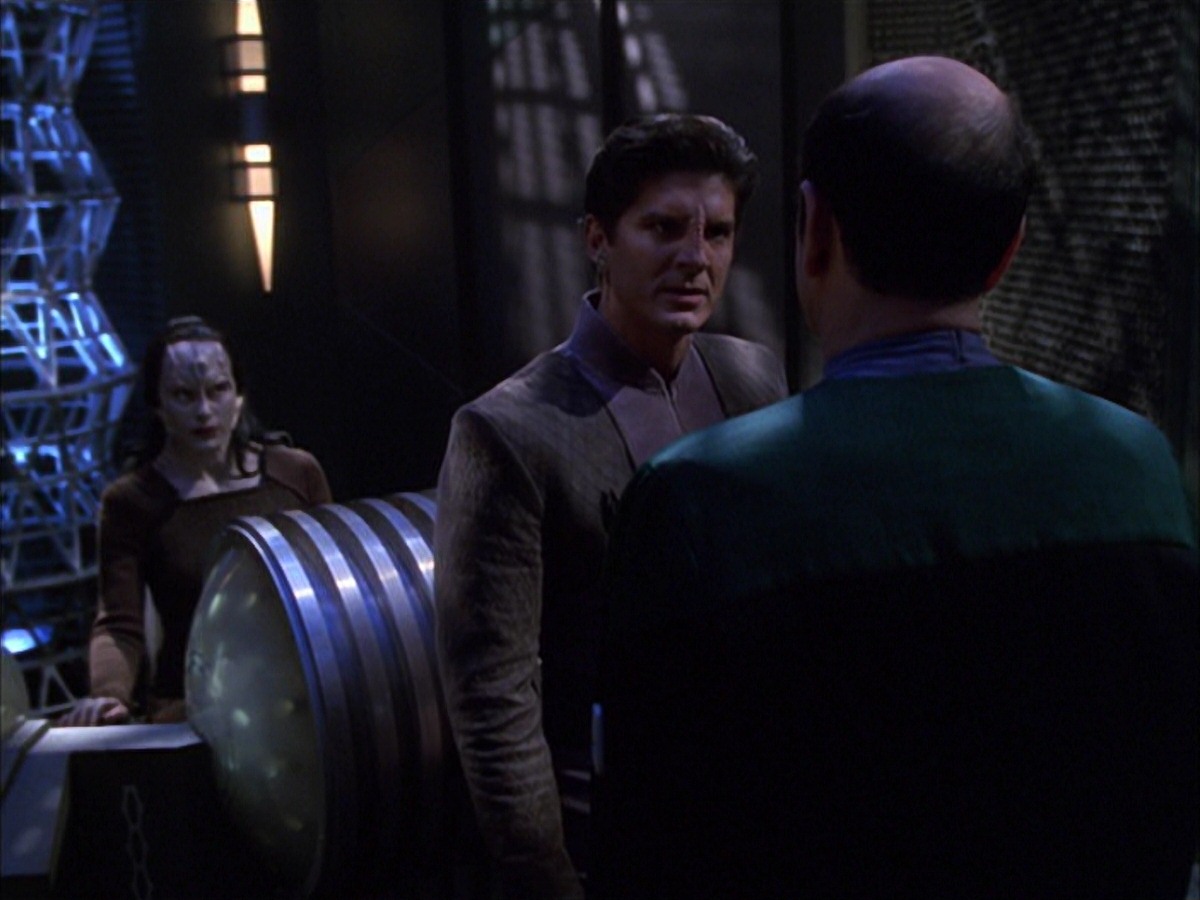 extant_StarTrek_VOY_7x09_7x10-FleshAndBlood_6291.jpg