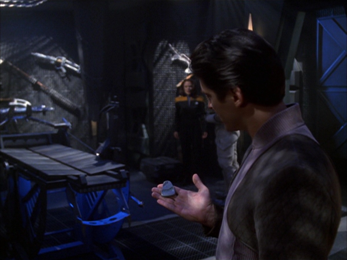 extant_StarTrek_VOY_7x09_7x10-FleshAndBlood_6306.jpg