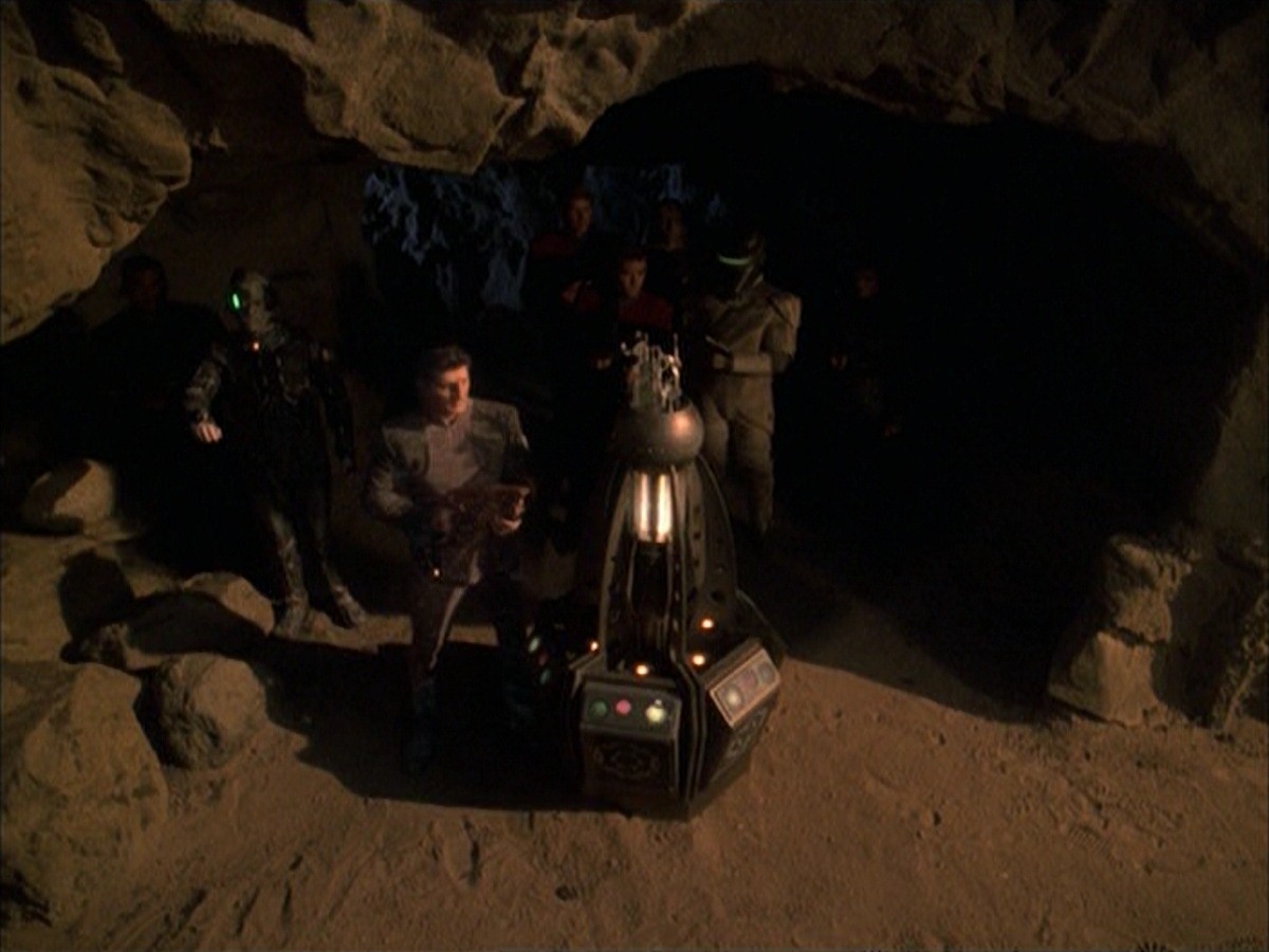 extant_StarTrek_VOY_7x09_7x10-FleshAndBlood_6350.jpg