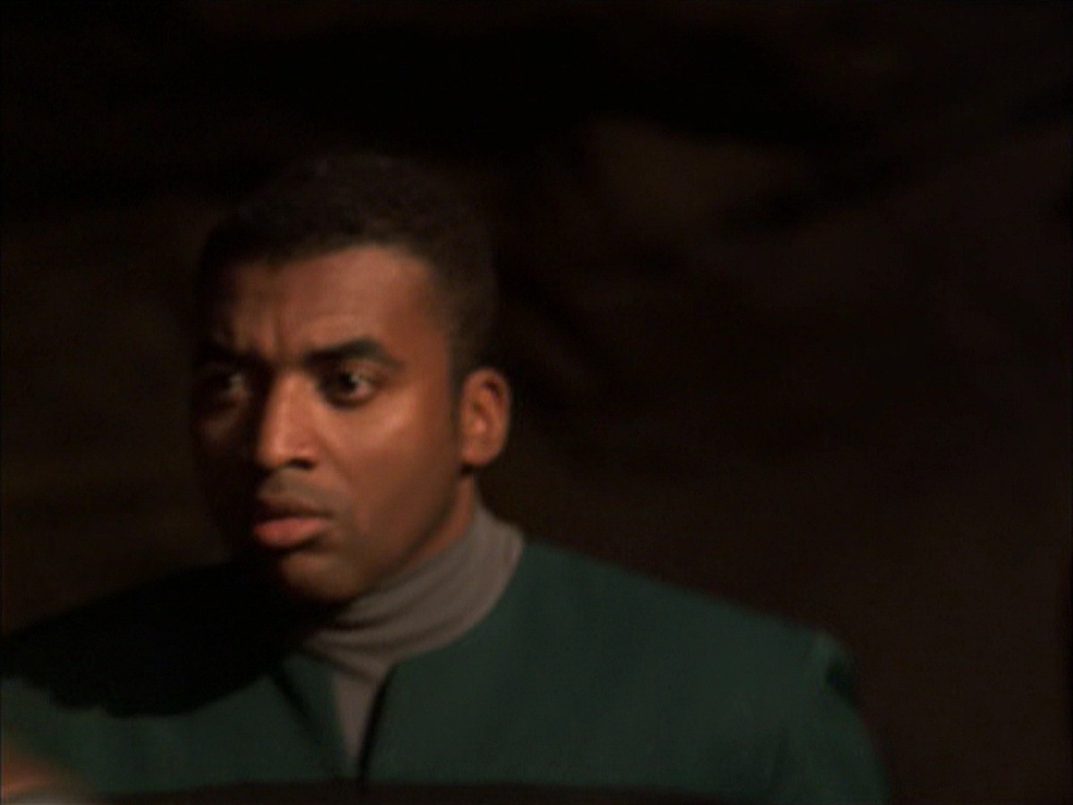extant_StarTrek_VOY_7x09_7x10-FleshAndBlood_6359.jpg