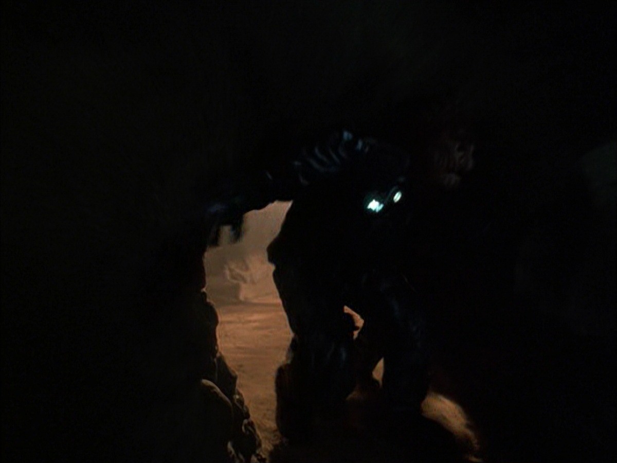 extant_StarTrek_VOY_7x09_7x10-FleshAndBlood_6365.jpg
