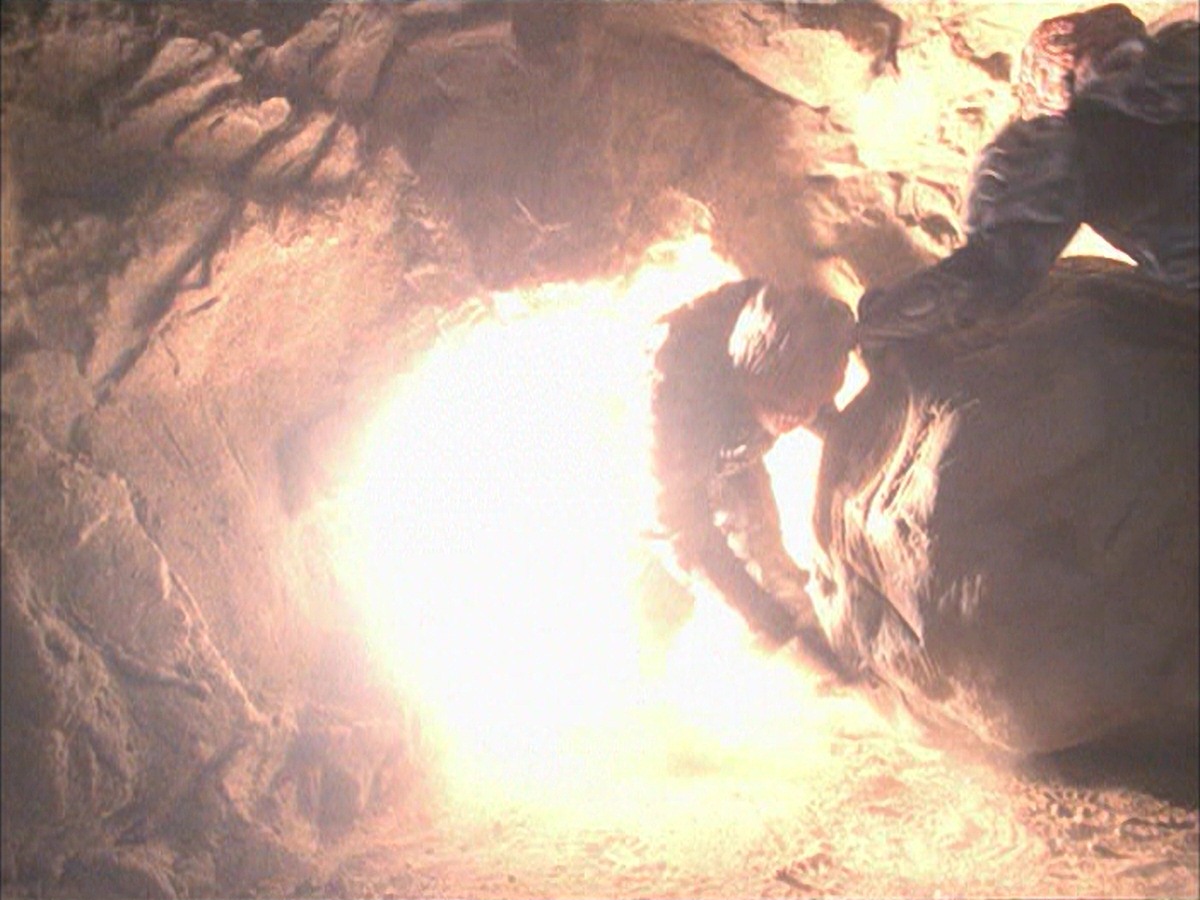extant_StarTrek_VOY_7x09_7x10-FleshAndBlood_6367.jpg