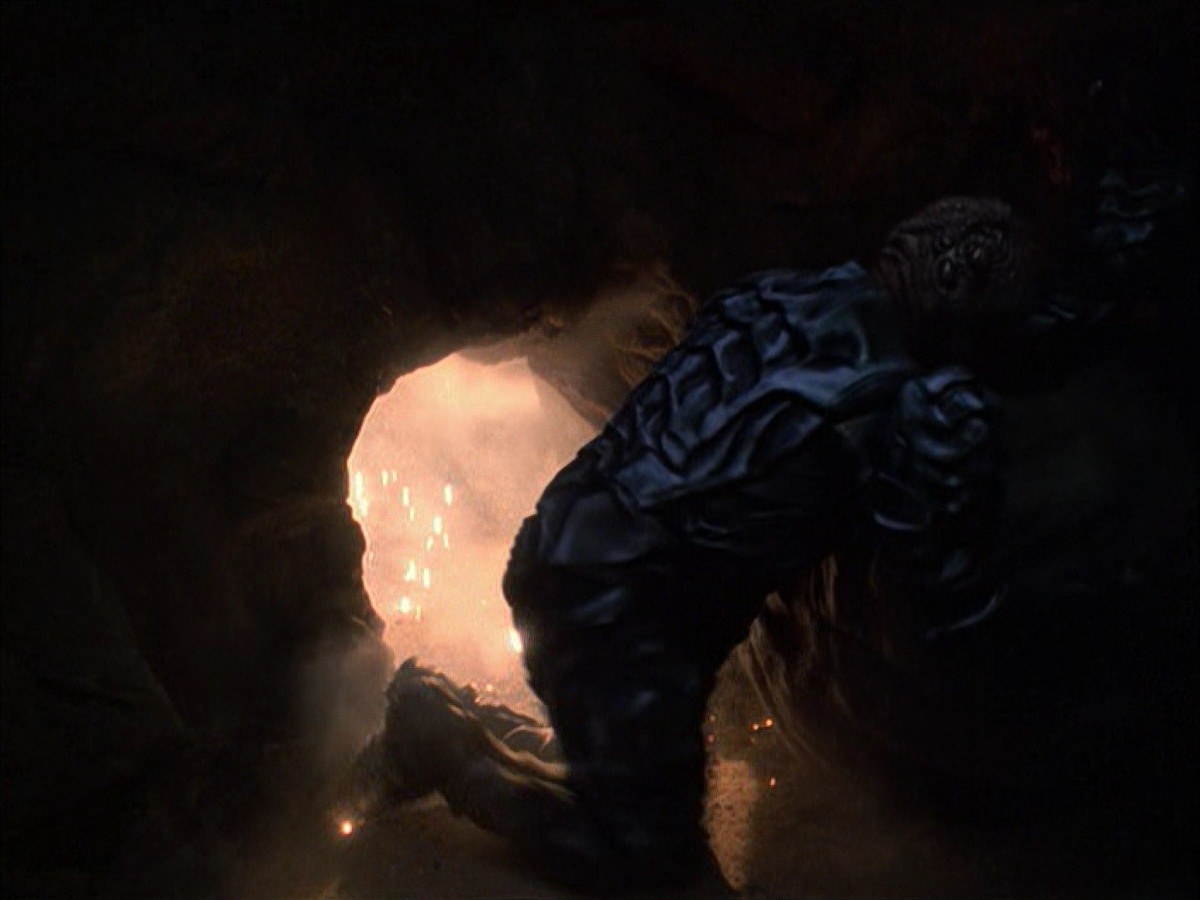 extant_StarTrek_VOY_7x09_7x10-FleshAndBlood_6368.jpg