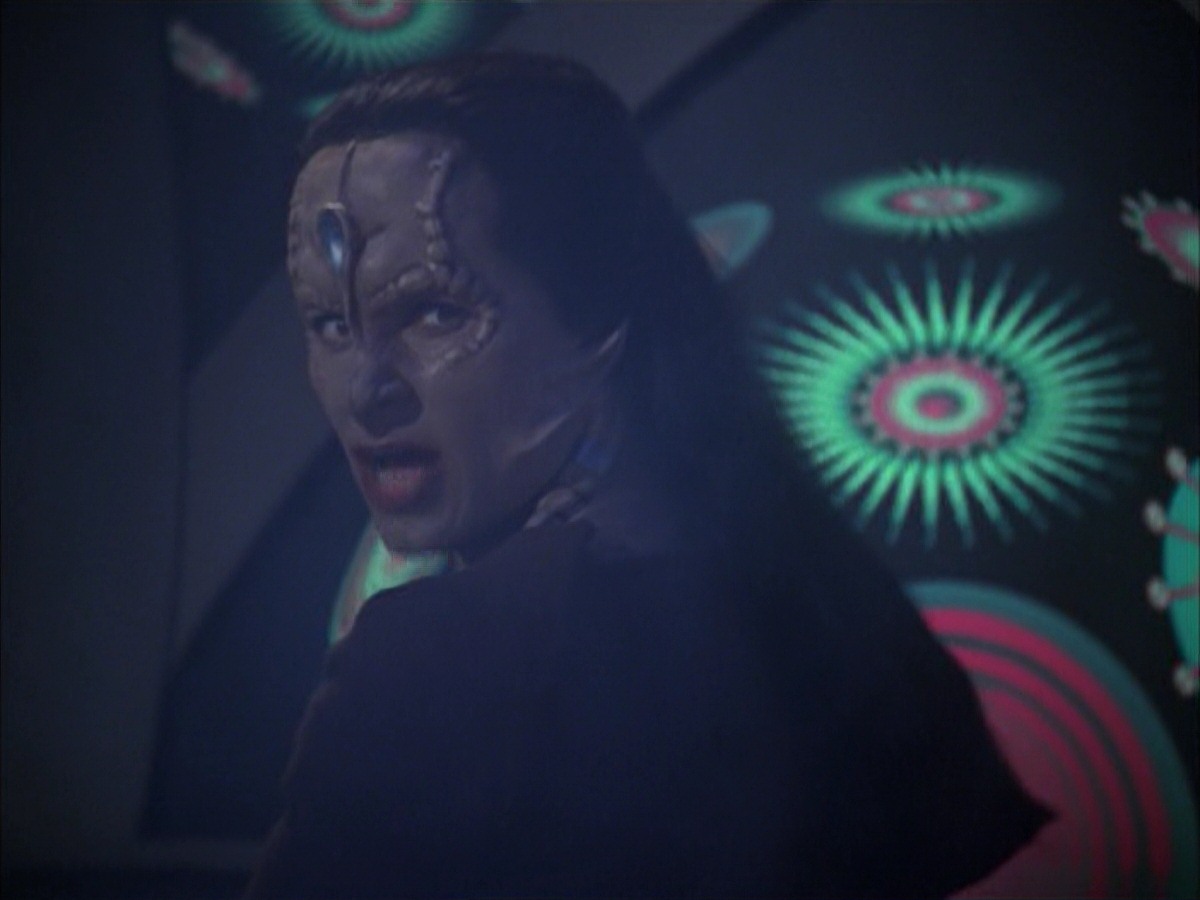 extant_StarTrek_VOY_7x09_7x10-FleshAndBlood_6398.jpg
