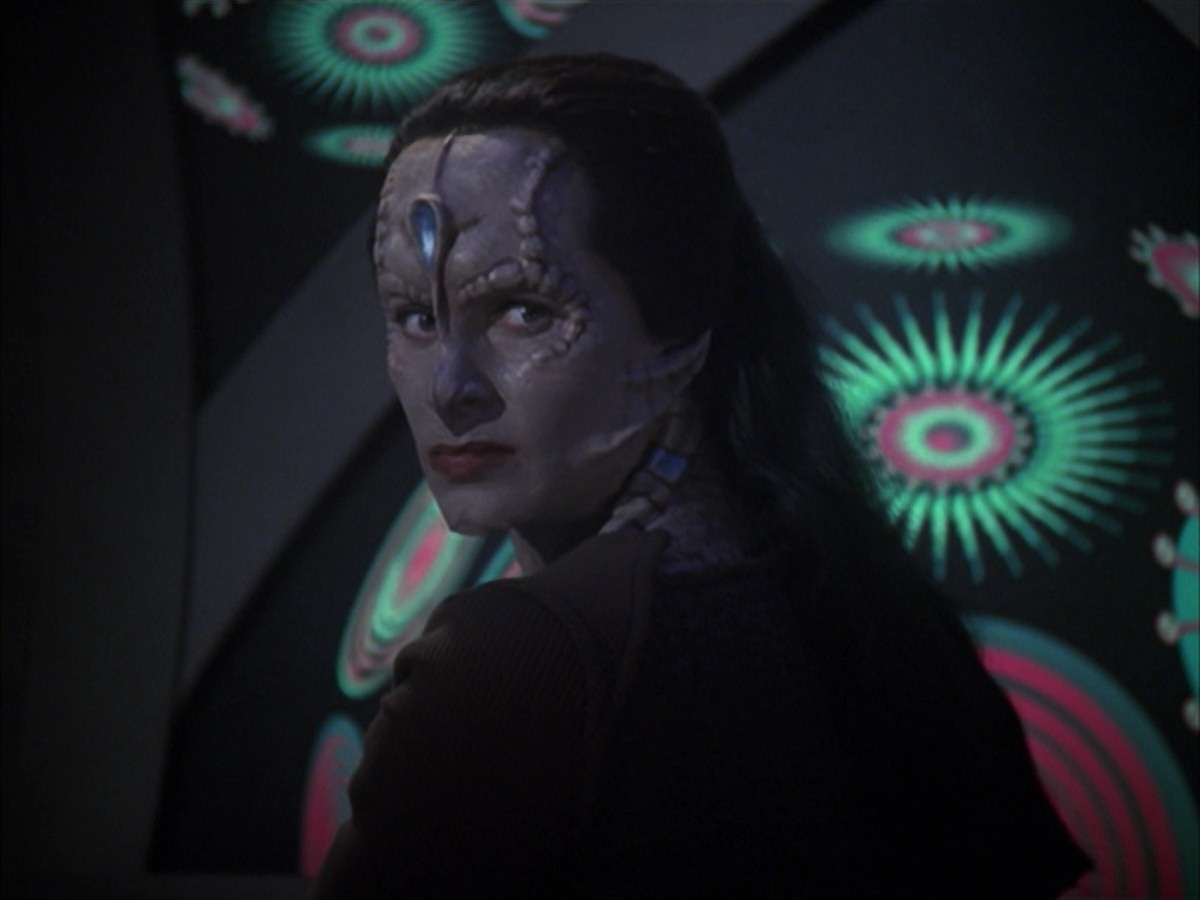 extant_StarTrek_VOY_7x09_7x10-FleshAndBlood_6402.jpg