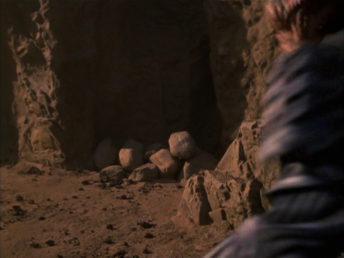 extant_StarTrek_VOY_7x09_7x10-FleshAndBlood_6414.jpg