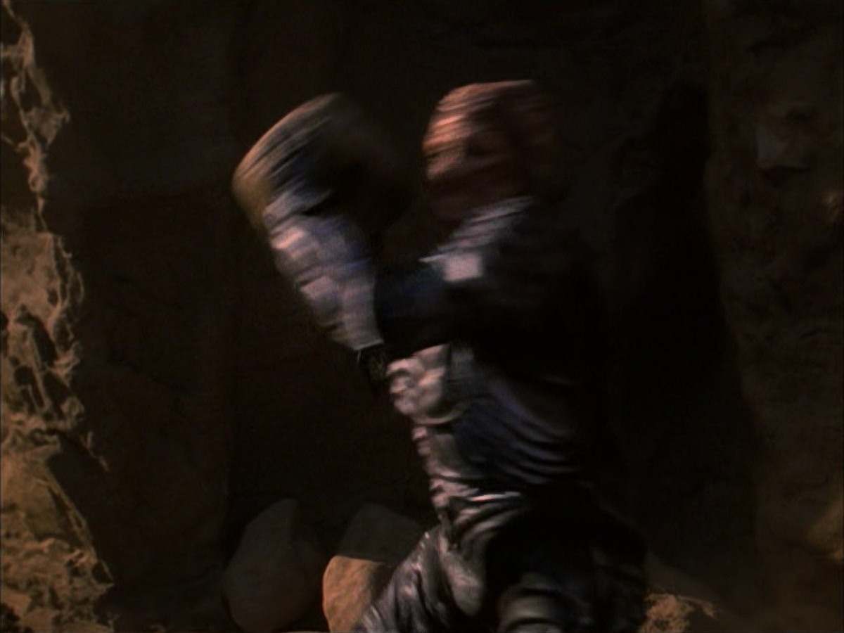extant_StarTrek_VOY_7x09_7x10-FleshAndBlood_6419.jpg