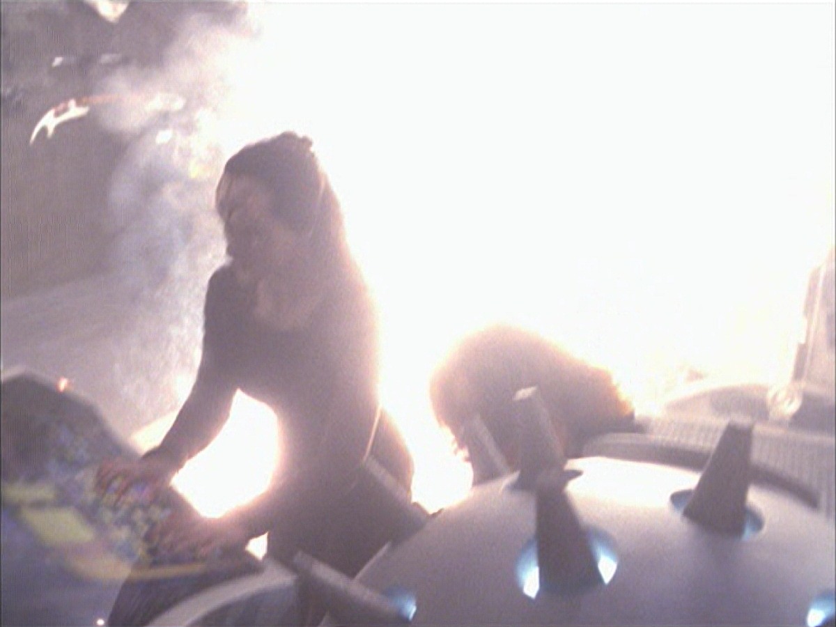 extant_StarTrek_VOY_7x09_7x10-FleshAndBlood_6440.jpg