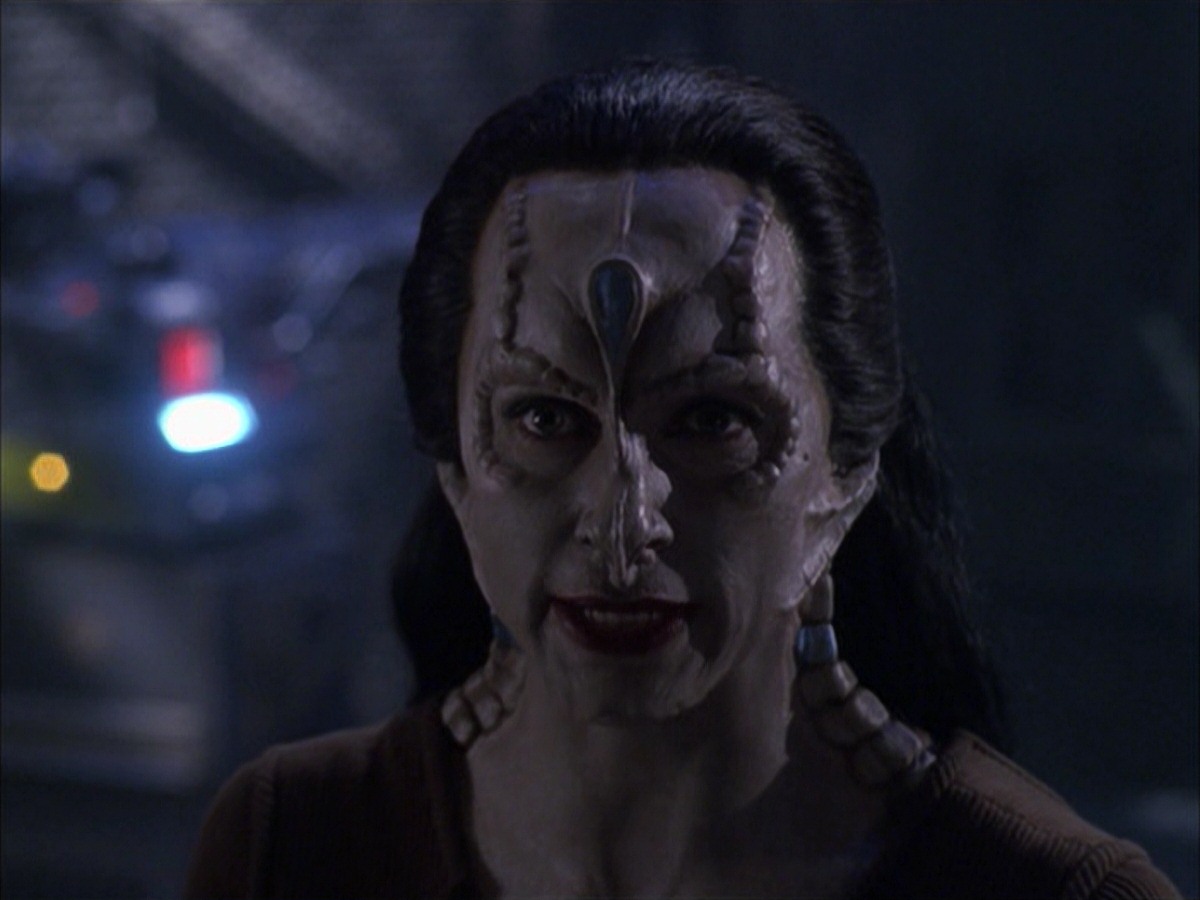 extant_StarTrek_VOY_7x09_7x10-FleshAndBlood_6463.jpg
