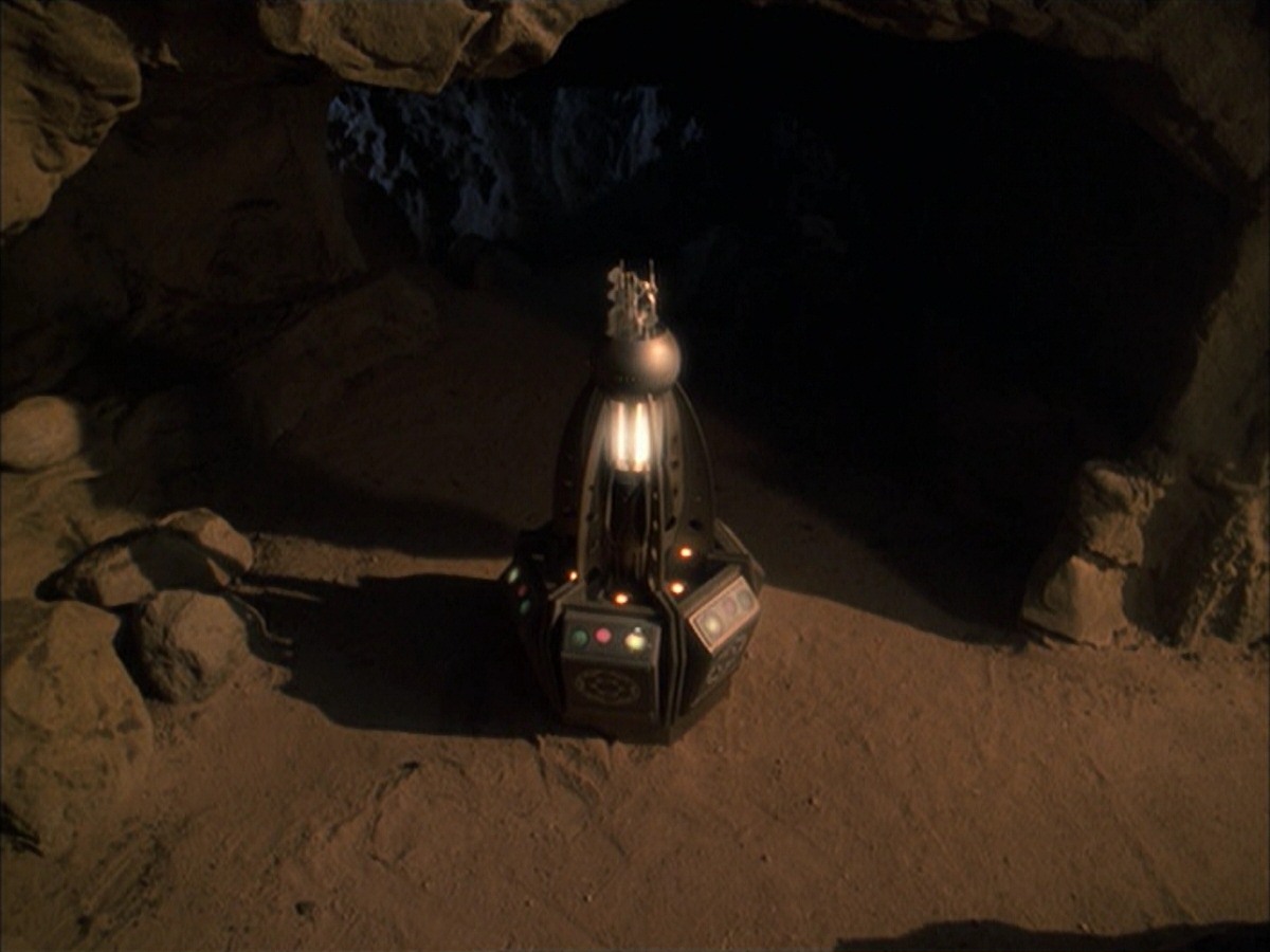 extant_StarTrek_VOY_7x09_7x10-FleshAndBlood_6474.jpg