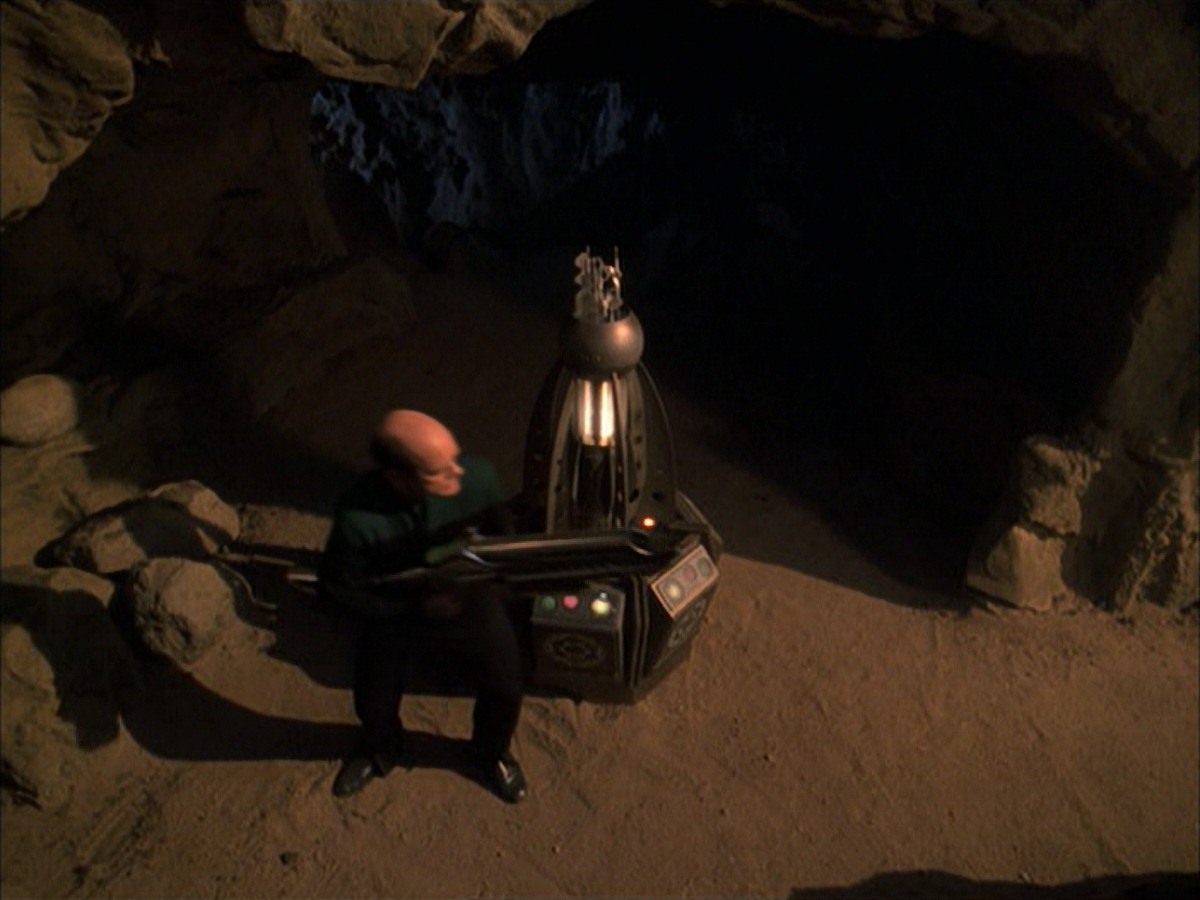 extant_StarTrek_VOY_7x09_7x10-FleshAndBlood_6478.jpg