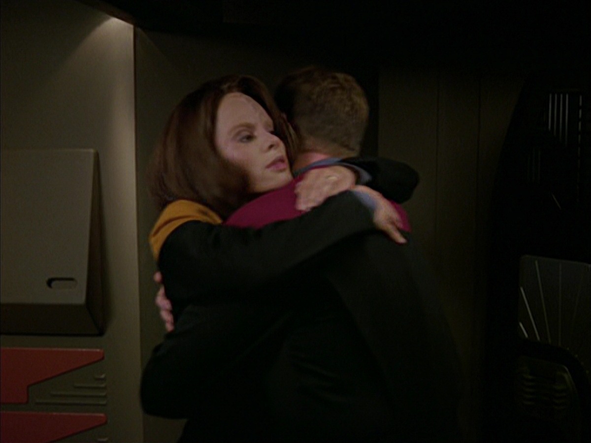 extant_StarTrek_VOY_7x09_7x10-FleshAndBlood_6502.jpg