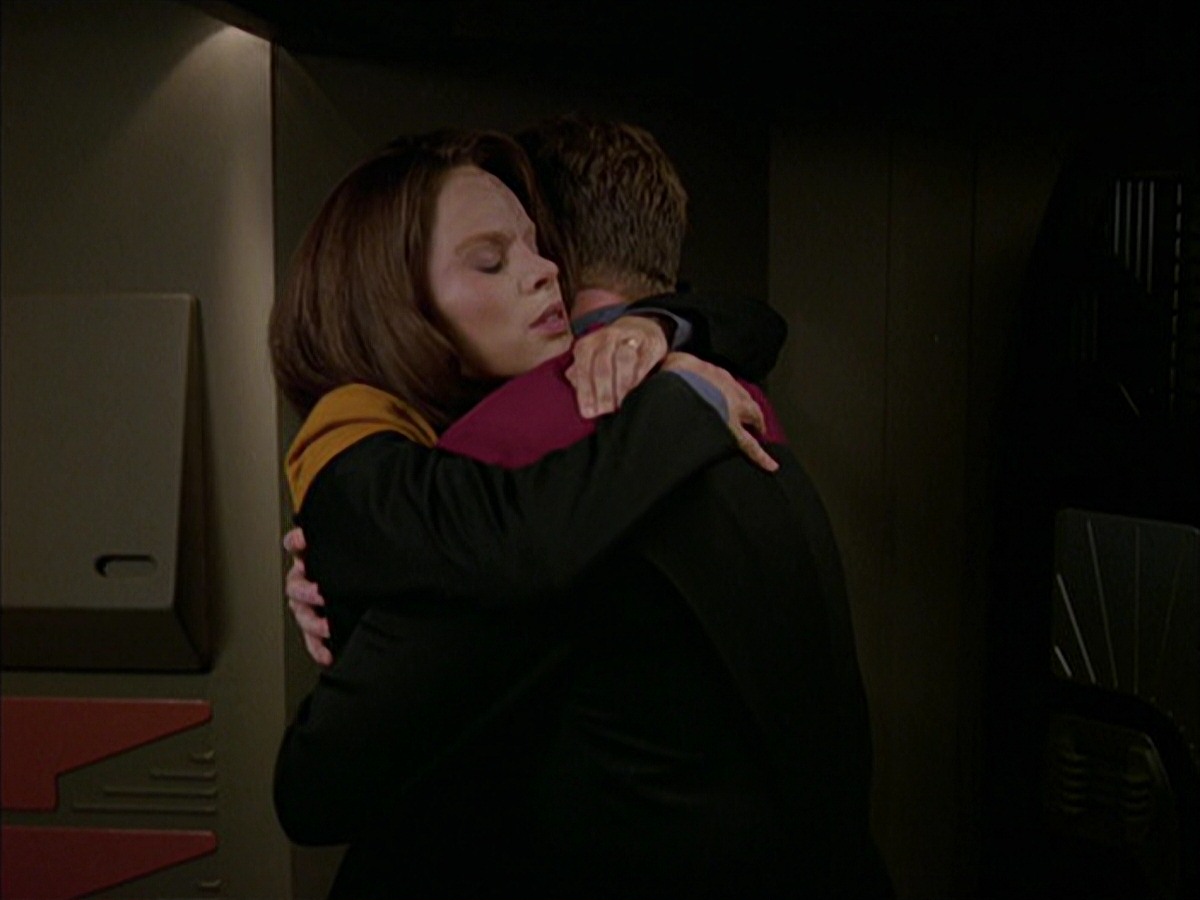 extant_StarTrek_VOY_7x09_7x10-FleshAndBlood_6503.jpg