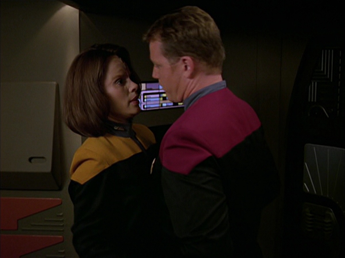 extant_StarTrek_VOY_7x09_7x10-FleshAndBlood_6505.jpg