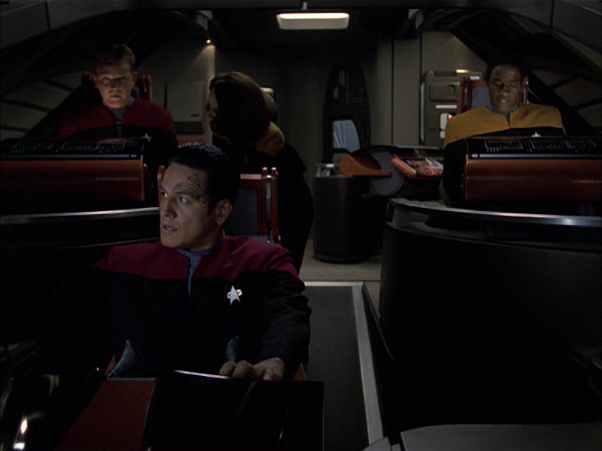 extant_StarTrek_VOY_7x09_7x10-FleshAndBlood_6513.jpg