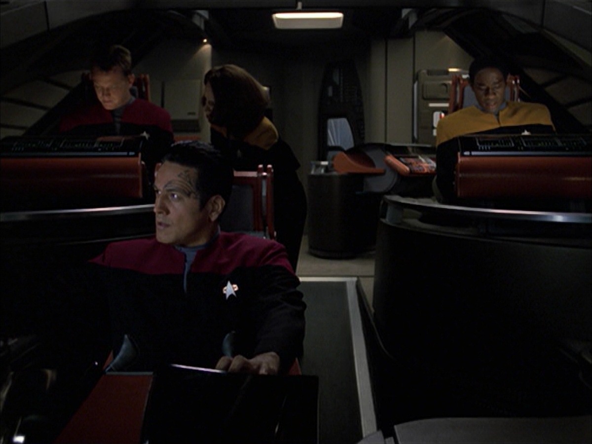extant_StarTrek_VOY_7x09_7x10-FleshAndBlood_6515.jpg