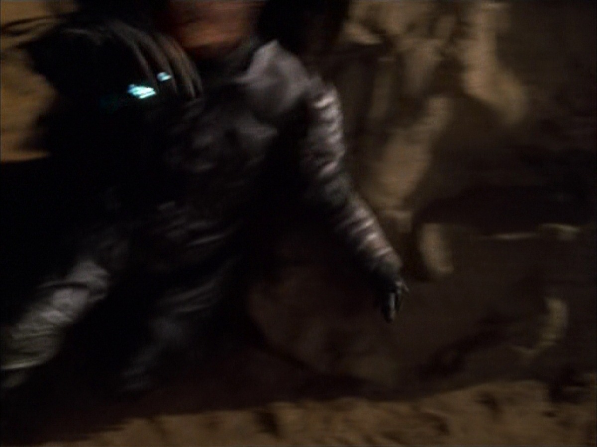 extant_StarTrek_VOY_7x09_7x10-FleshAndBlood_6546.jpg
