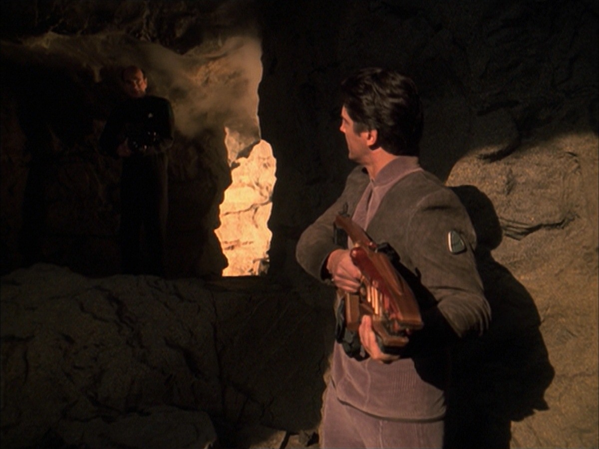 extant_StarTrek_VOY_7x09_7x10-FleshAndBlood_6566.jpg