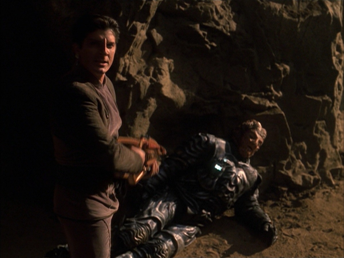 extant_StarTrek_VOY_7x09_7x10-FleshAndBlood_6570.jpg