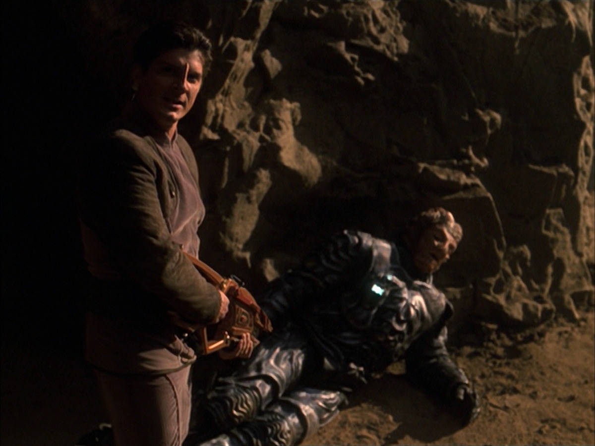 extant_StarTrek_VOY_7x09_7x10-FleshAndBlood_6571.jpg