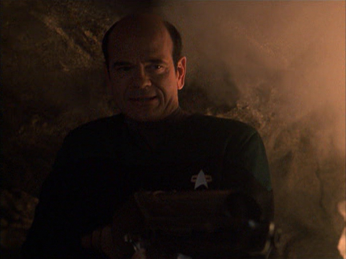 extant_StarTrek_VOY_7x09_7x10-FleshAndBlood_6584.jpg