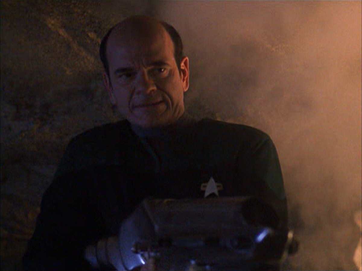 extant_StarTrek_VOY_7x09_7x10-FleshAndBlood_6587.jpg