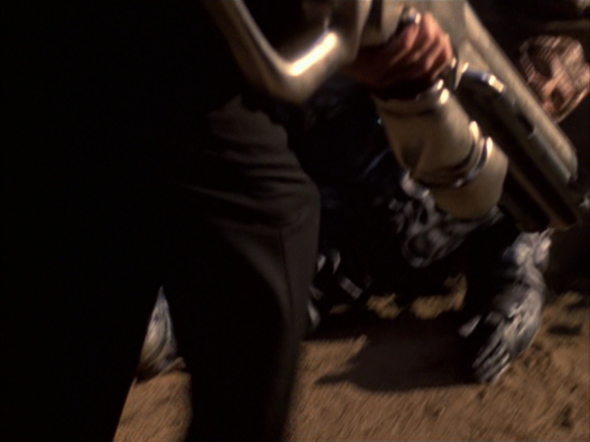 extant_StarTrek_VOY_7x09_7x10-FleshAndBlood_6621.jpg
