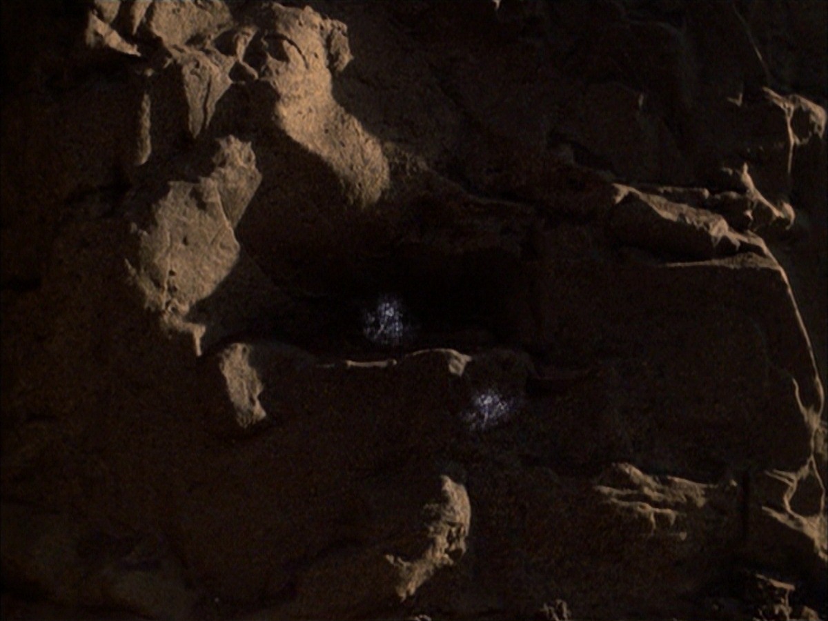 extant_StarTrek_VOY_7x09_7x10-FleshAndBlood_6640.jpg