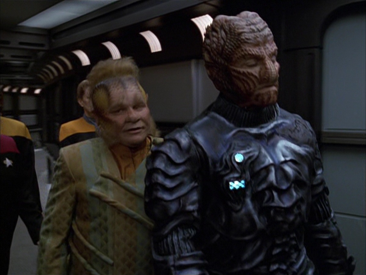 extant_StarTrek_VOY_7x09_7x10-FleshAndBlood_6685.jpg