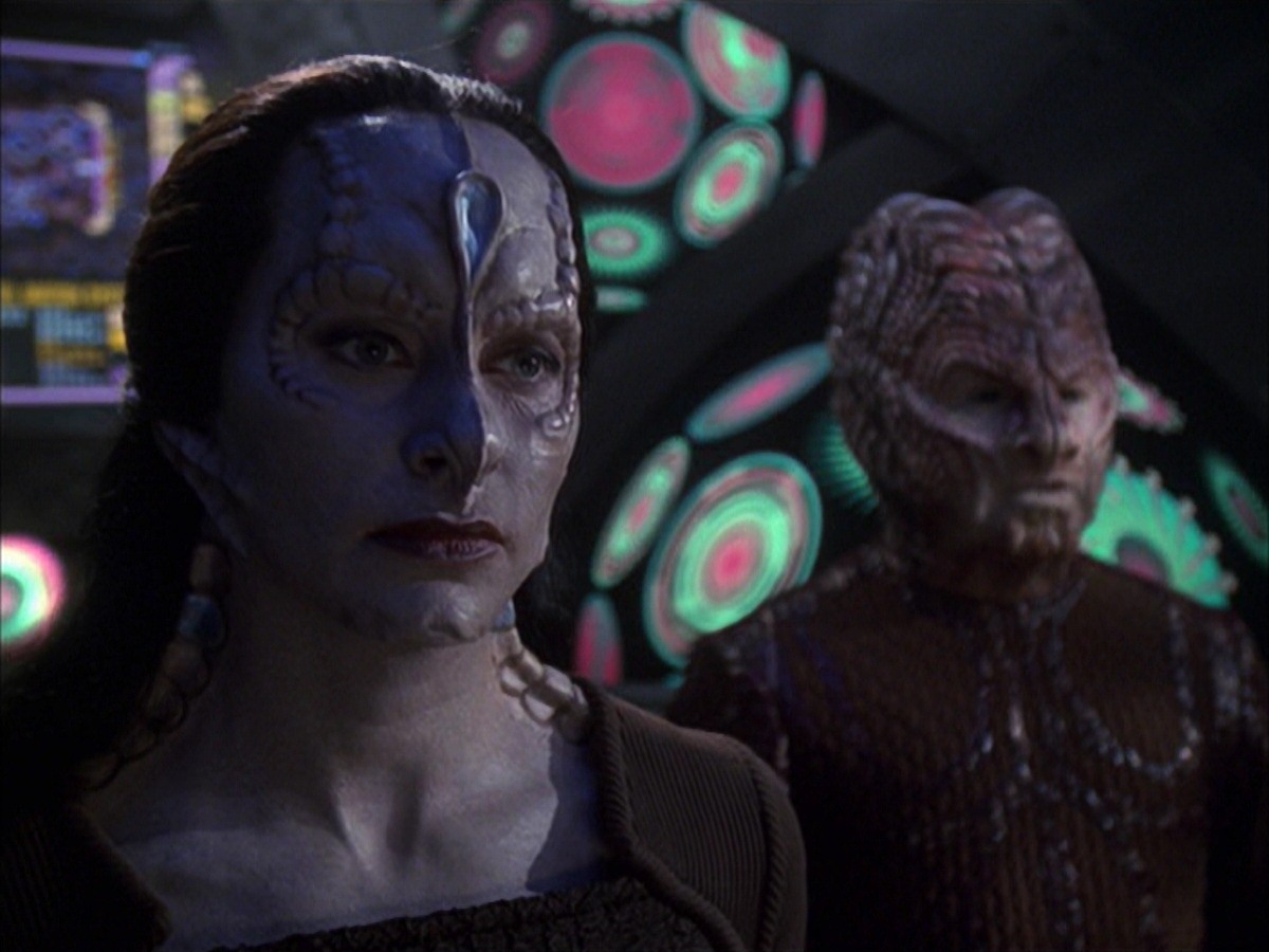 extant_StarTrek_VOY_7x09_7x10-FleshAndBlood_6788.jpg