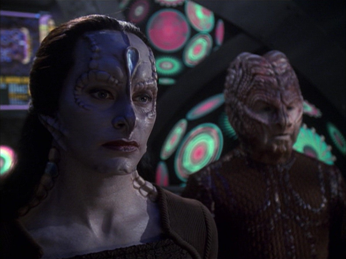 extant_StarTrek_VOY_7x09_7x10-FleshAndBlood_6789.jpg