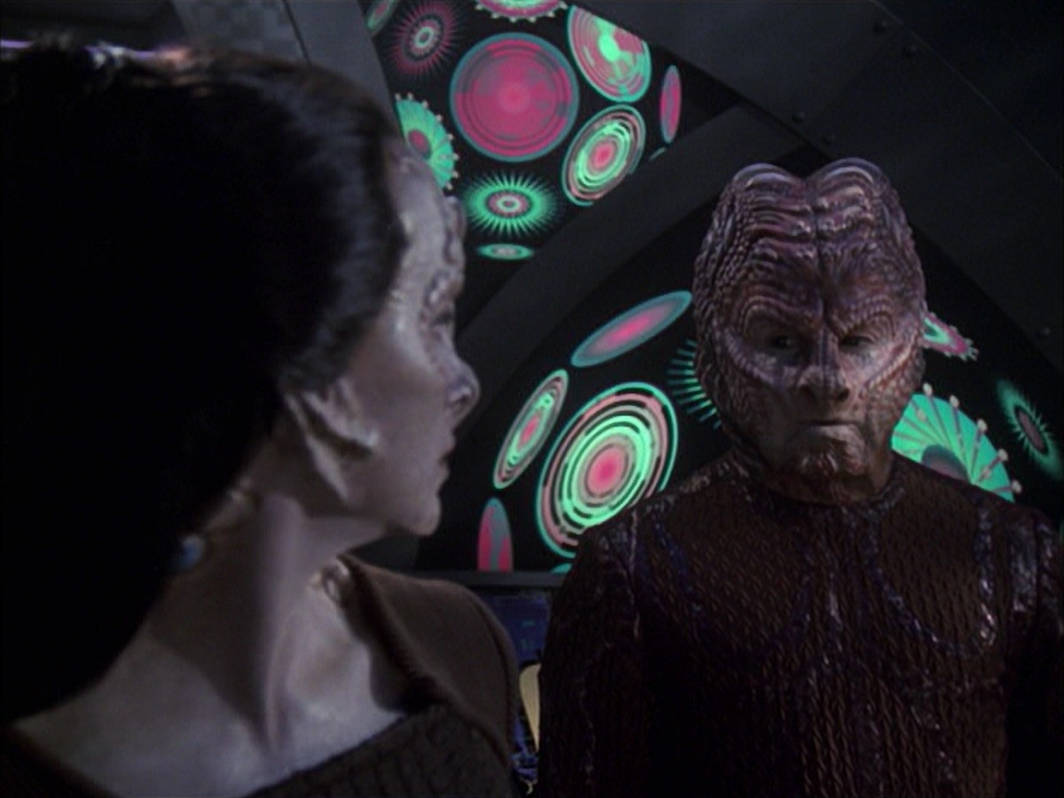 extant_StarTrek_VOY_7x09_7x10-FleshAndBlood_6793.jpg
